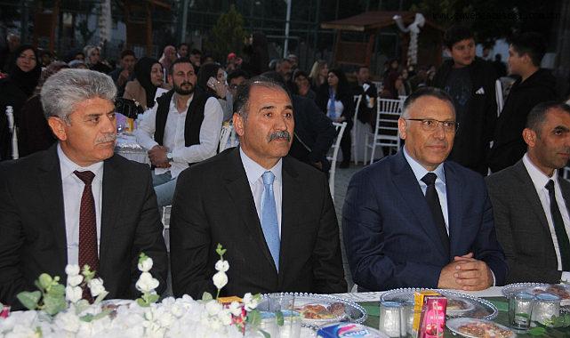 Haydar Aliyev Fen Lisesi’nde Mezuniyet Coşkusu: Protokol Öğrencilerin Sevincine Ortak Olduu