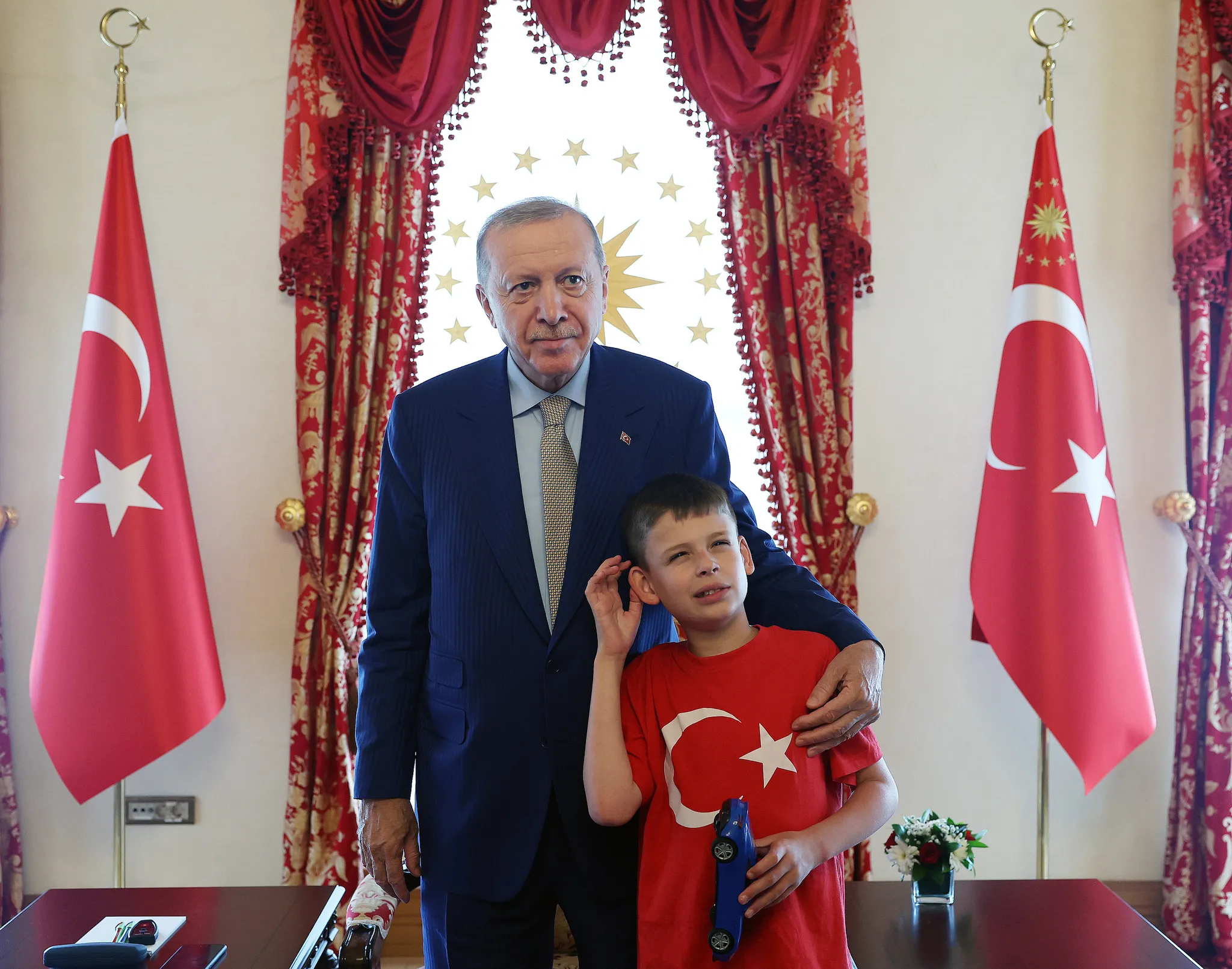 Başkan Erdoğan'dan anlamlı kabul: Nefrete karşı kek dağıtan Joshua Harris Dolmabahçe'de