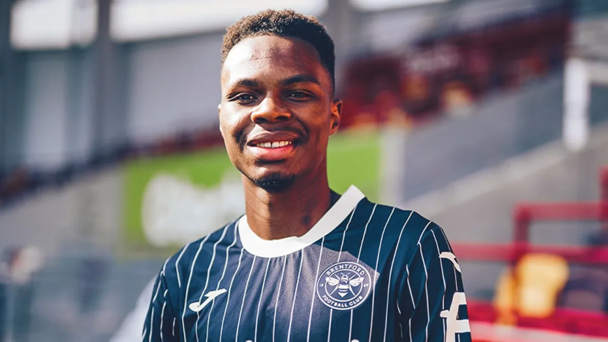 Mamadou Sangare, Brentford’a imza attı!