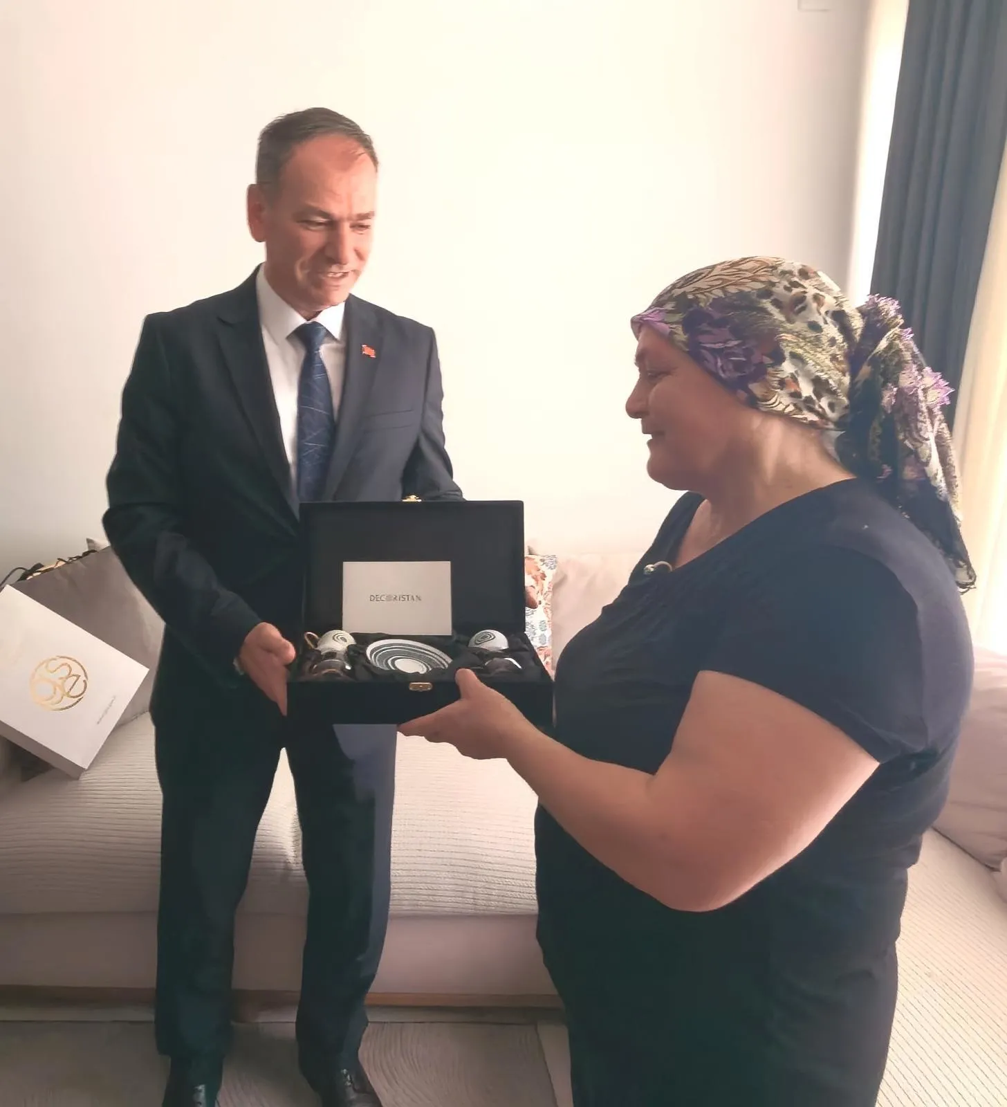 Kıbrıs Barış Harekatı’nın izlerini taşıyan Türk bayrağının yaraları sarılacak