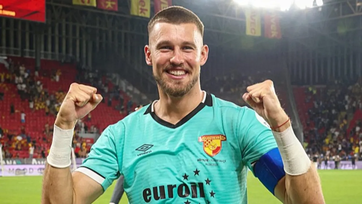 Göztepe'de Lis takımdan ayrılıyor!