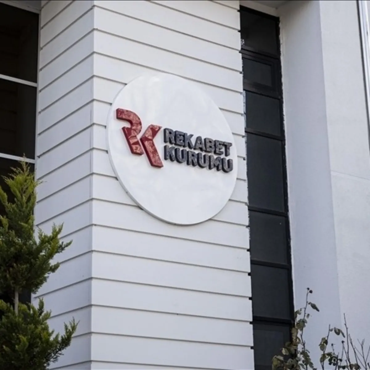 Rekabet Kurumu’ndan dijital platformlara fren! "Sadece benimle çalışacaksın" diyemeyecekler